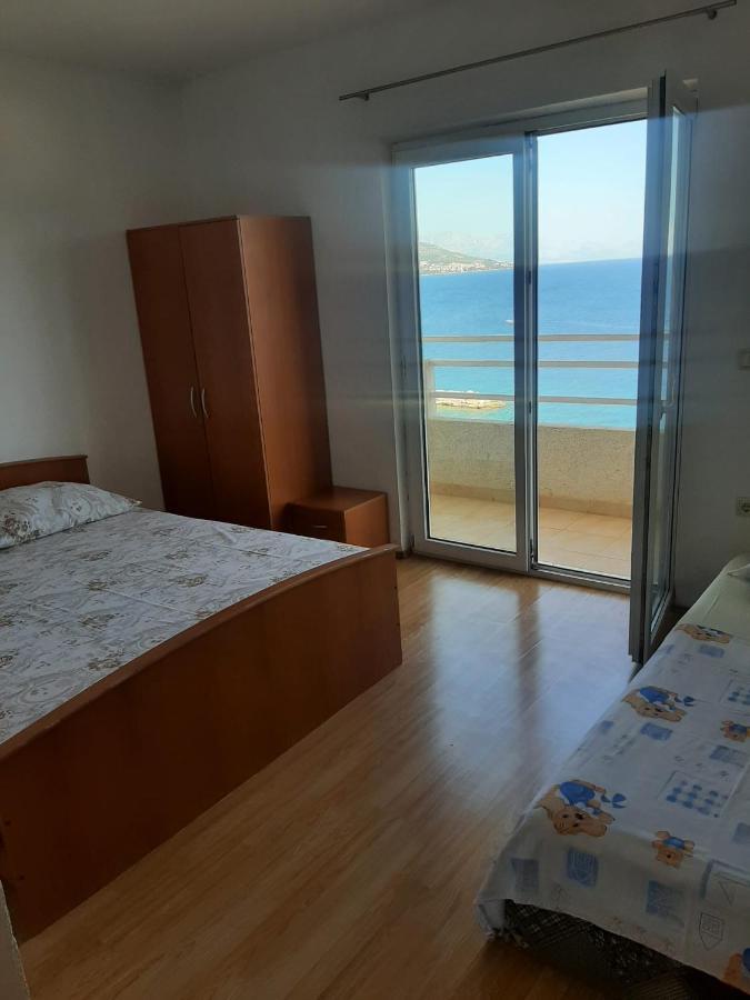 دوغي رات Apartmani Karla المظهر الخارجي الصورة